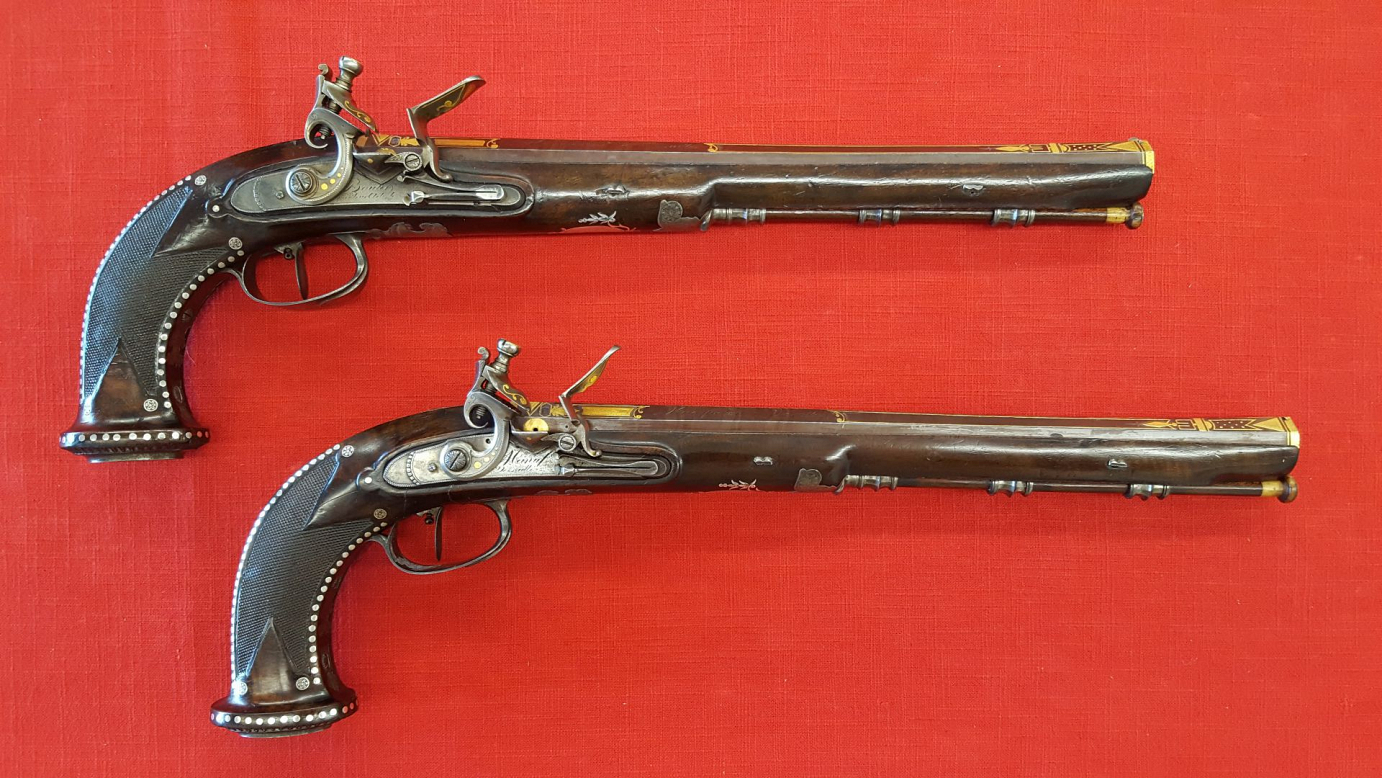 Image of Cased flintlock rifle with accessories, from Versailles